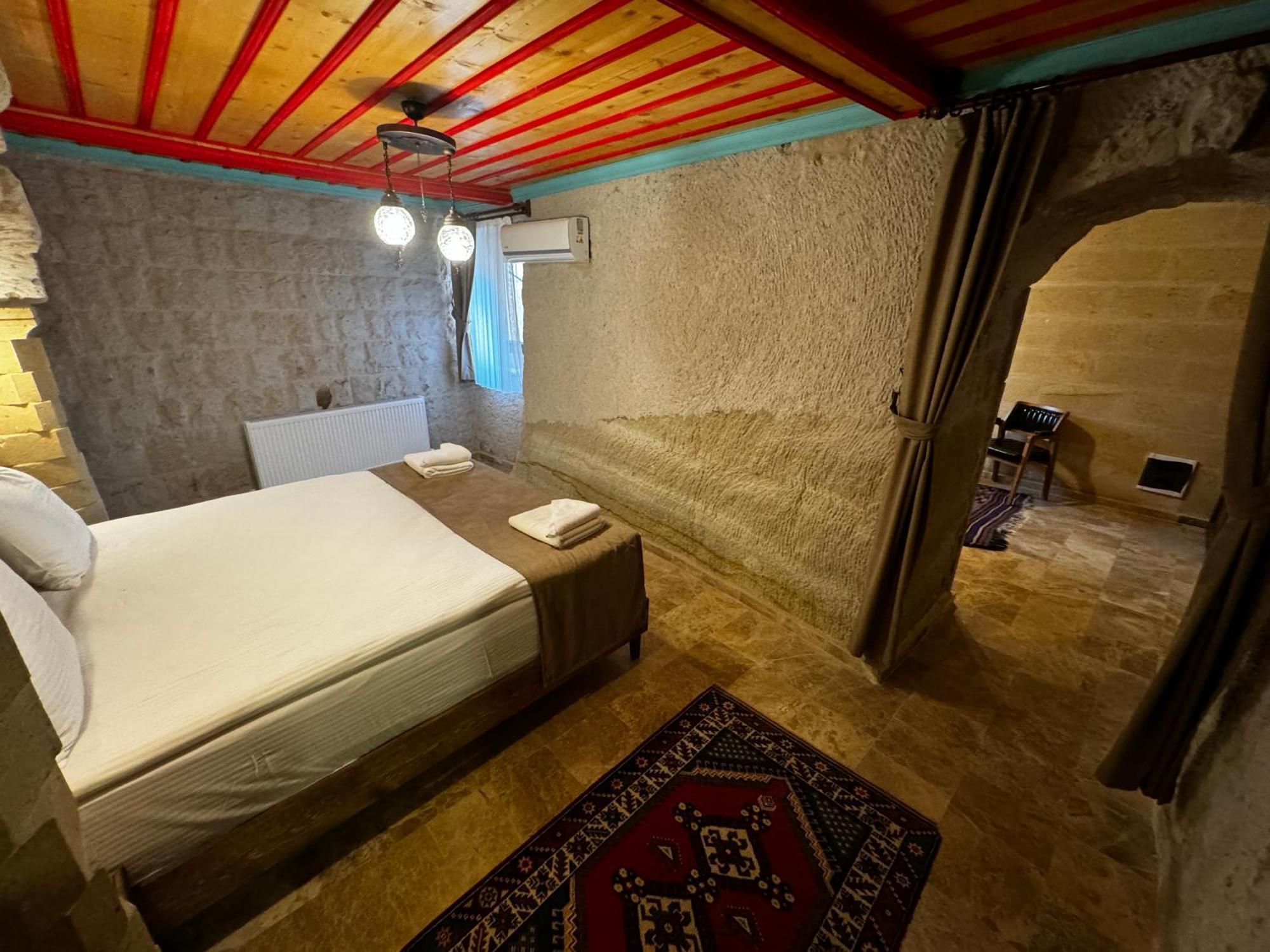 Hotel Rustic Caves à Göreme Extérieur photo